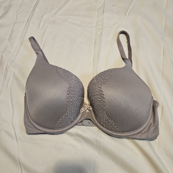 Victoria's Secret body by Victoria perfect shape 32DDD - Picture 10 of 10